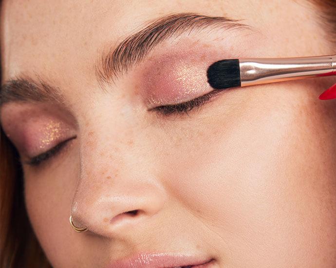 how-to-apply-makeup-06
