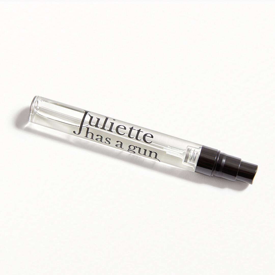 JULIETTE HAS A GUN Lady Vengeance Fragrance Desktop