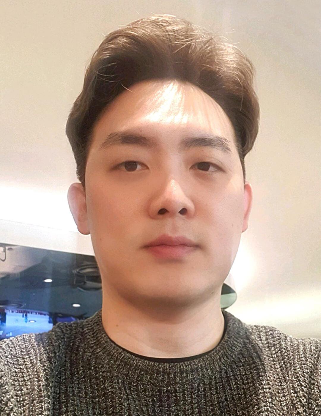 Jungyun Lee selfie Mobile