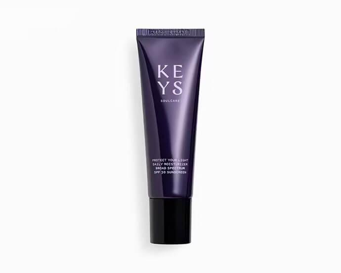 Why-Does-My-Hair-Get-Oily-So-Fast-07