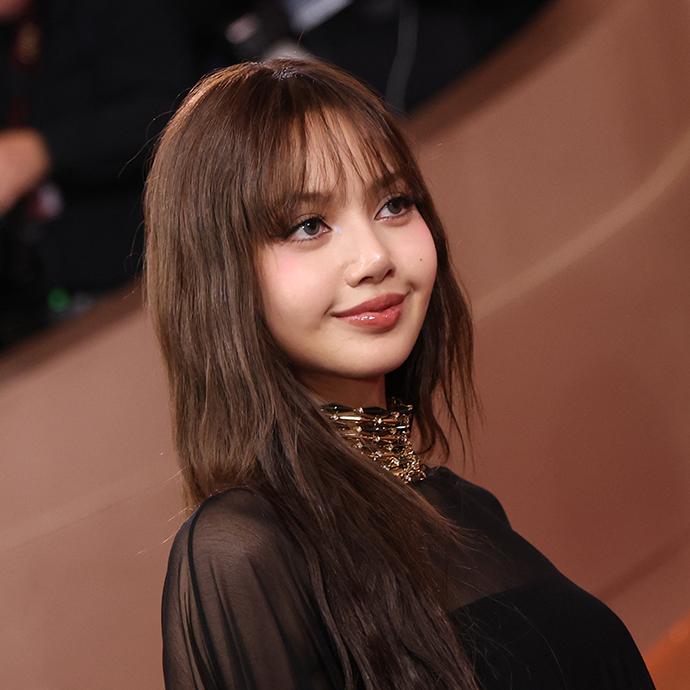 LISA-s Glowy, Barely-There Makeup thanksgiving-makeup-looks mobile