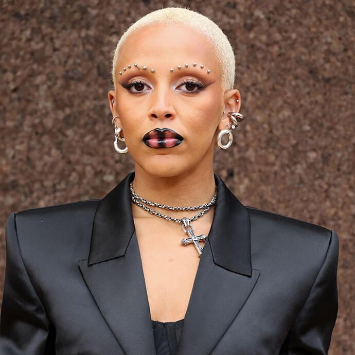 festival-makeup mobile