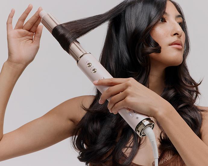 carolyn-bessette-kennedy-hair-blowout 05