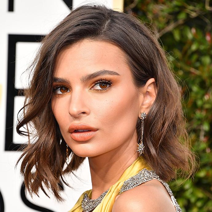 Emily Ratajkowski arrives at the 74th Annual Golden Globe Awards at The Beverly Hilton Hotel on January 8, 2017 in Beverly Hills, California.