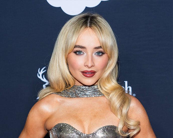 sabrina-carpenter-best-hair-makeup-looks-01