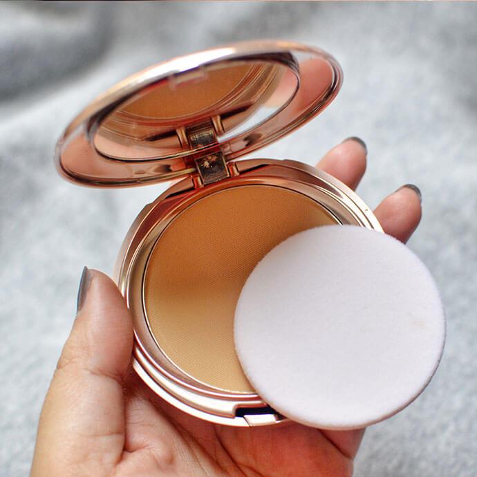 loose-powder-vs-pressed-powder-mobile