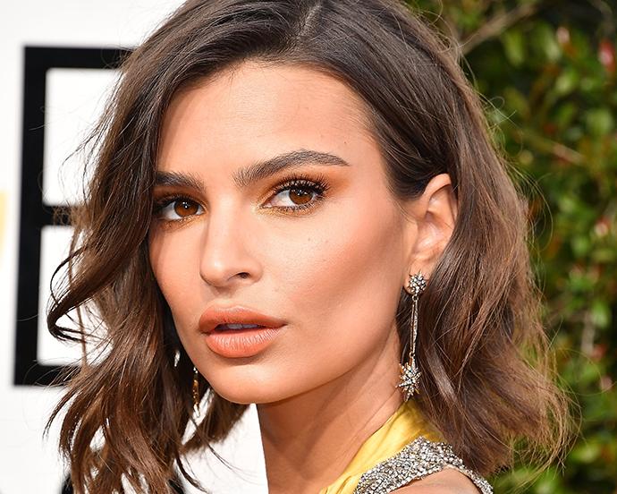 Emily Ratajkowski arrives at the 74th Annual Golden Globe Awards at The Beverly Hilton Hotel on January 8, 2017 in Beverly Hills, California.