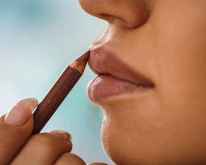 how-to-contour-you-lips-header