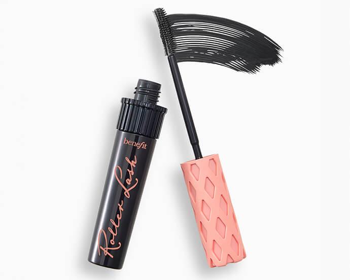 BENEFIT-Roller-Lash-Curling-Lifting-Mascara-with-swatch