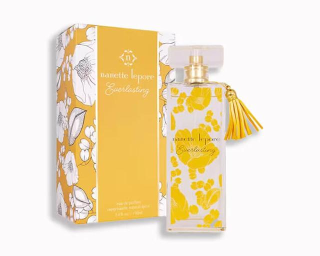Classic Spring Perfume Notes 12 Best Spring Fragrances of 2025 to Smell Like a Fresh Start | IPSY