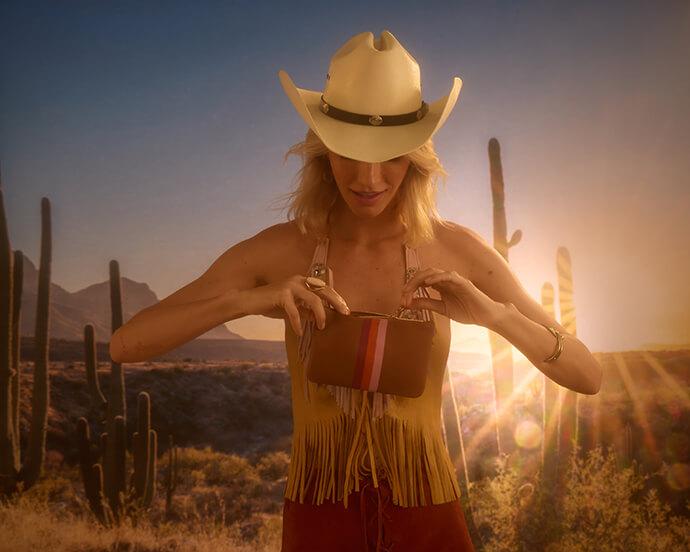 august-2025-ipsy-theme 02