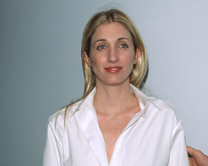 celebrity-signature-makeup-looks 01