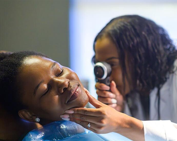 how-to-prepare-for-dermatologist-skin-exam-header