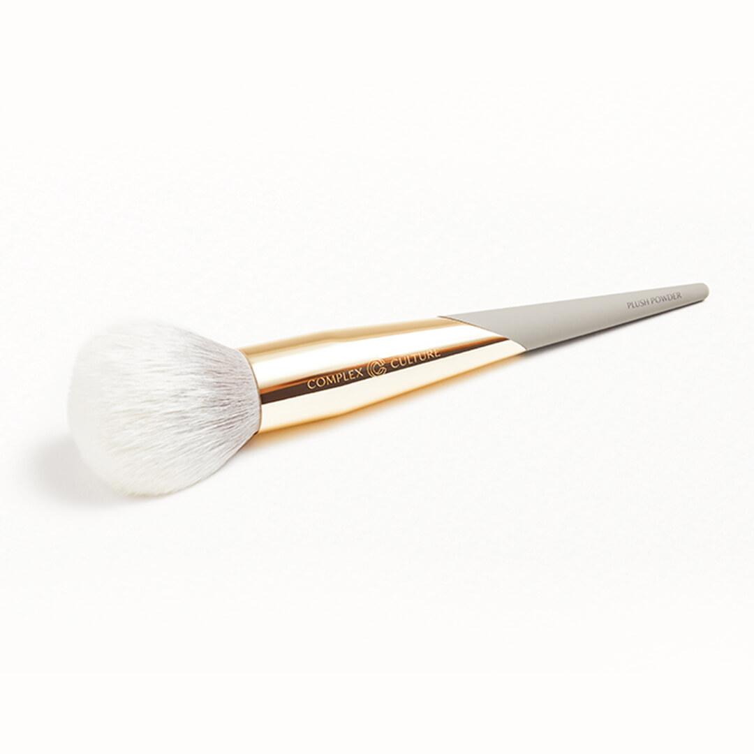 COMPLEX CULTURE Plush Powder Brush Desktop