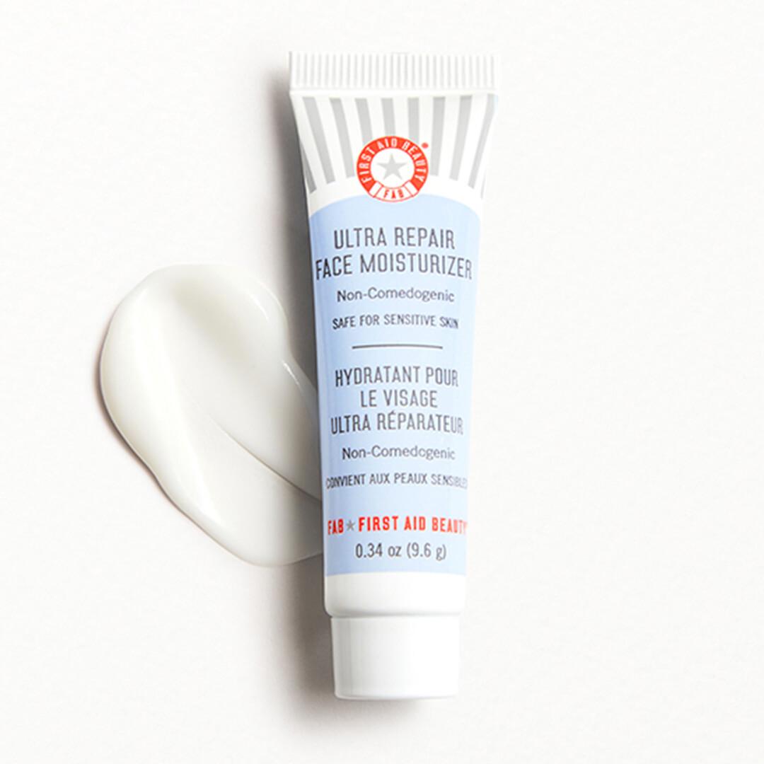 FIRST AID BEAUTY Ultra Repair Face Moisturizer Mobile