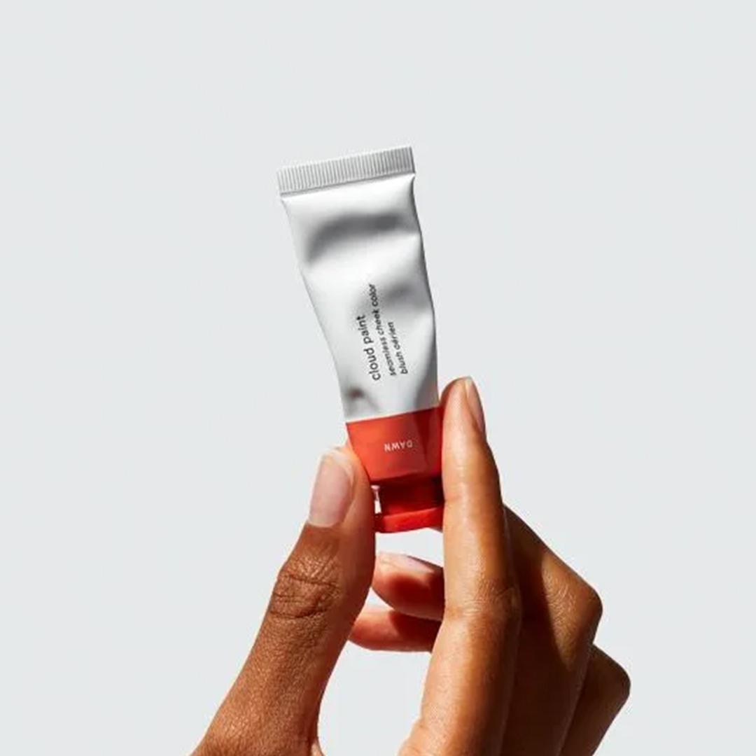 GLOSSIER Cloud Paint Desktop