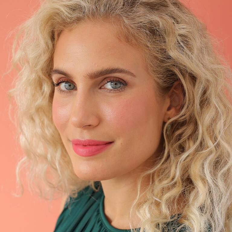 An image of a model with a no-makeup makeup look and an image of BILLION DOLLAR BROWS Best Sellers Kit Mobile