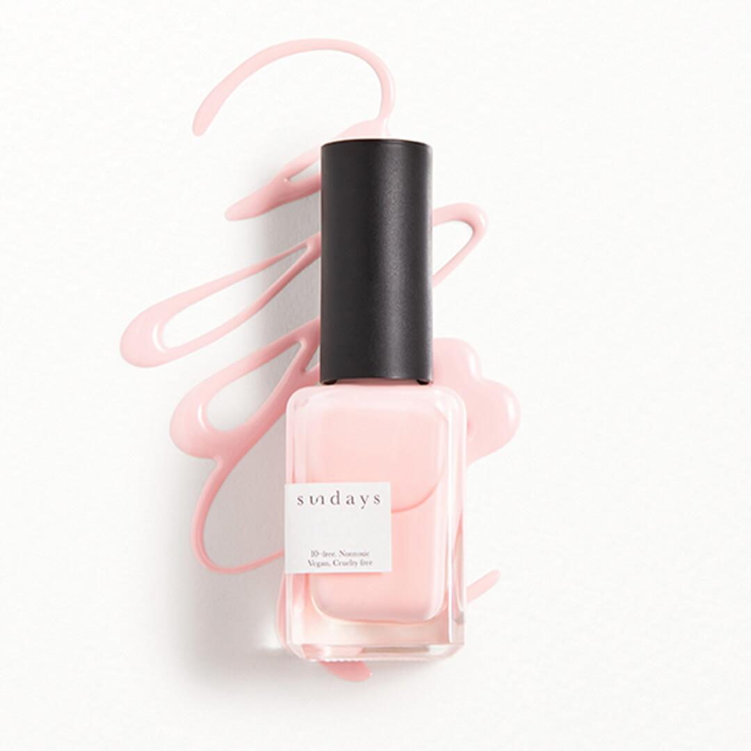 SUNDAYS Nail Polish in No. 4 Mobile