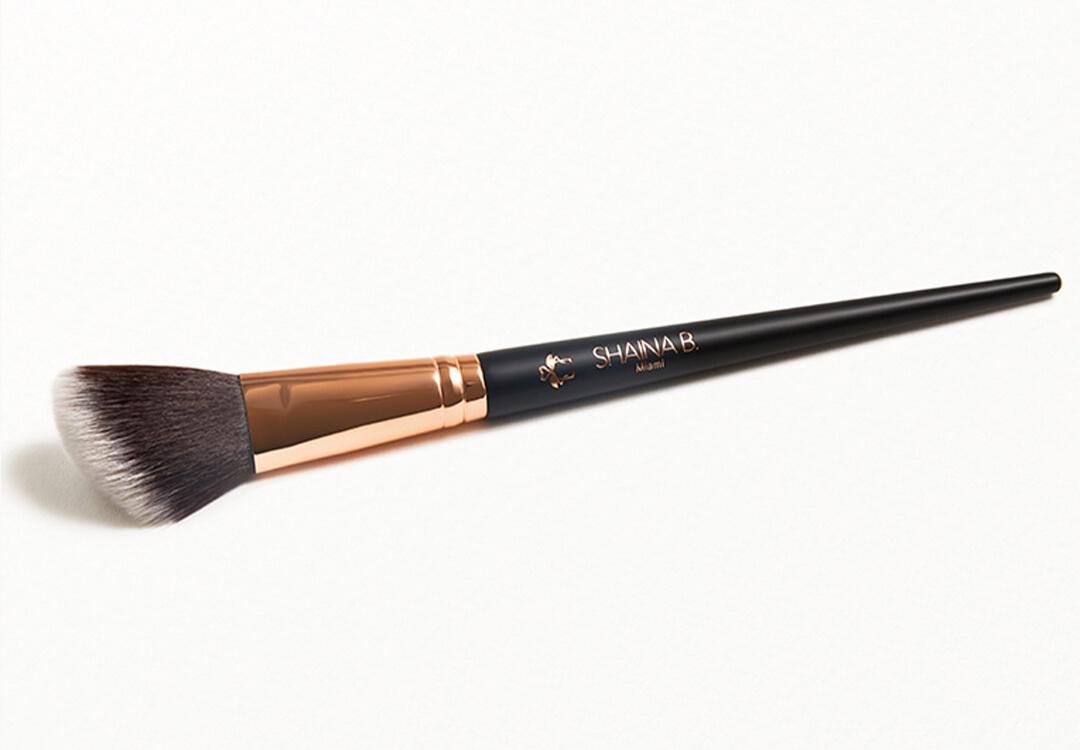 SHAINA B MIAMI Contour Brush Desktop