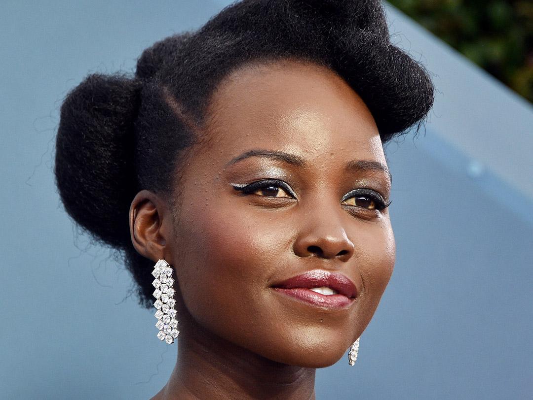 A photo of Lupita Nyong'o with a glowy look Desktop