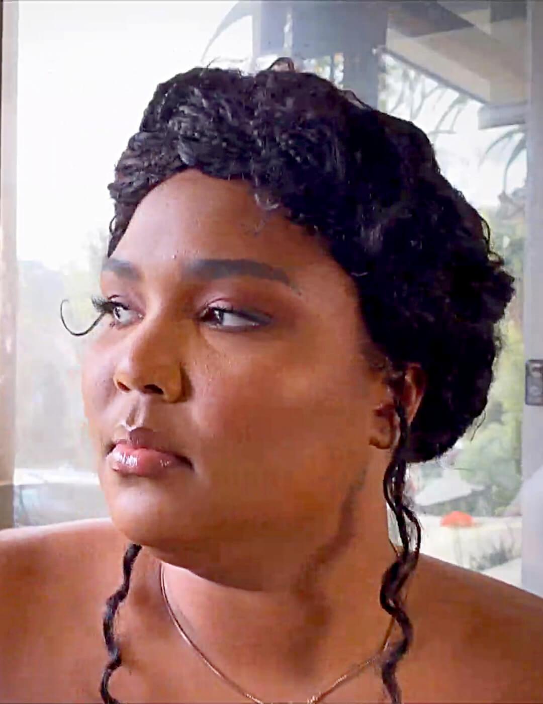 Lizzo rocking a goddess braids hairstyle Desktop
