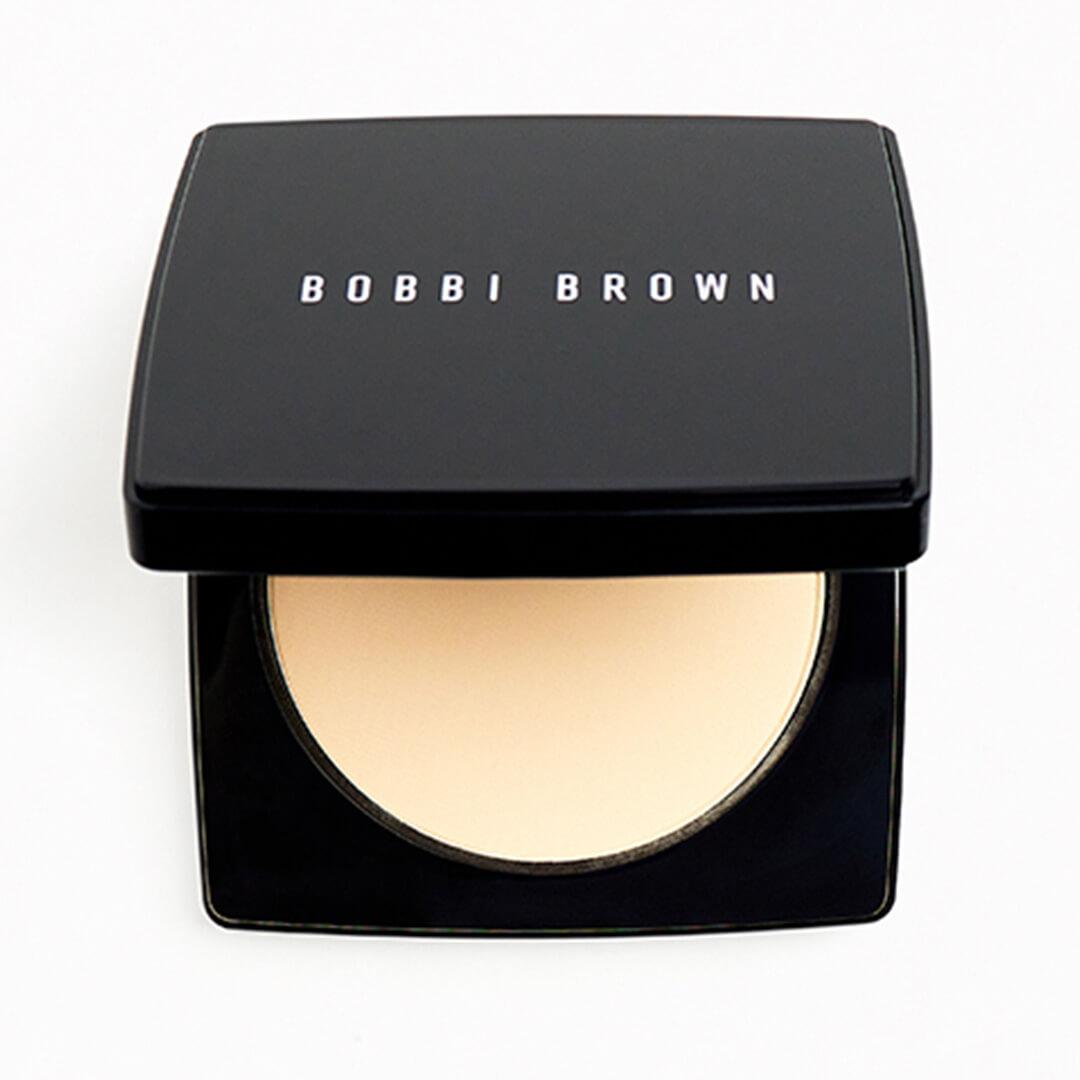 BOBBI BROWN COSMETICS Sheer Finish Pressed Powder in Pale Yellow Desktop