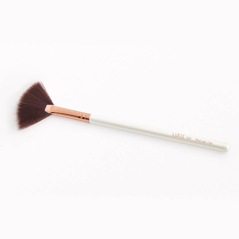 Ipsters signed up to receive a Glam Bag this January might receive LUXIE BEAUTY 560 Medium Fan Flawless Brush. Desktop