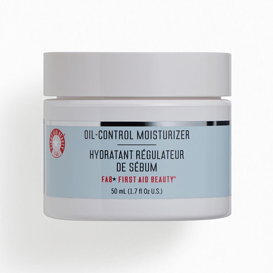 FIRST AID BEAUTY Ultra Repair Oil-Control Moisturizer Desktop