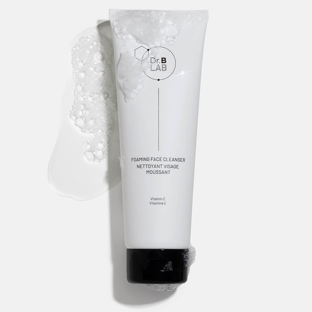 DR. BRANDT SKINCARE Foaming Face Cleanser Mobile