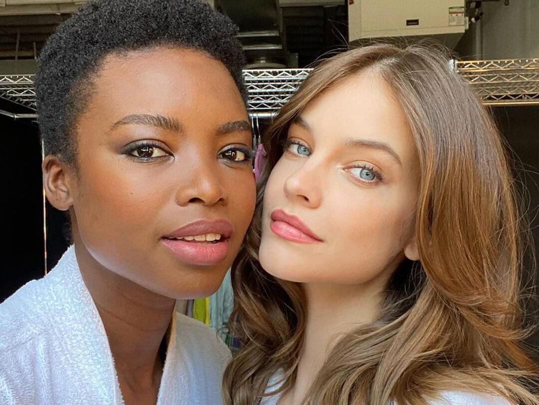 Close-up of two beautiful models with clean, neutral makeup Desktop