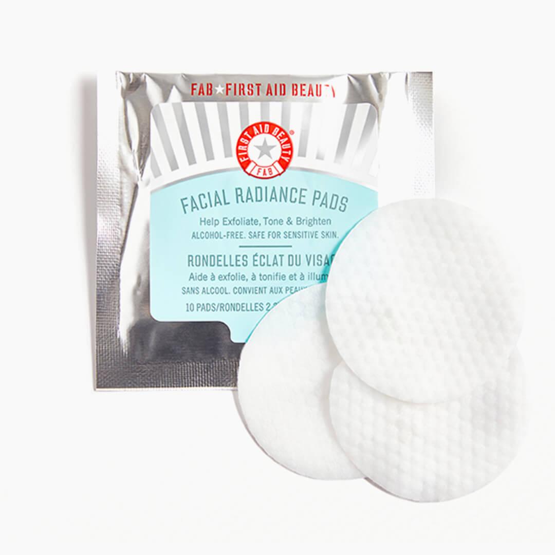 FIRST AID BEAUTY Facial Radiance Pads Mobile