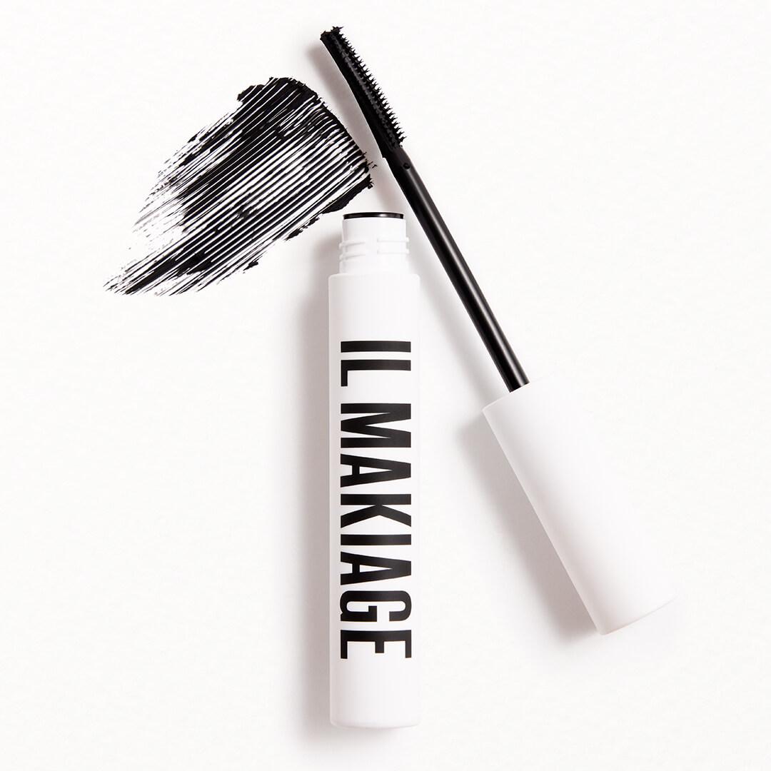 IL MAKIAGE Black Card Lift, Curl & Lengthen Mascara in Black Desktop