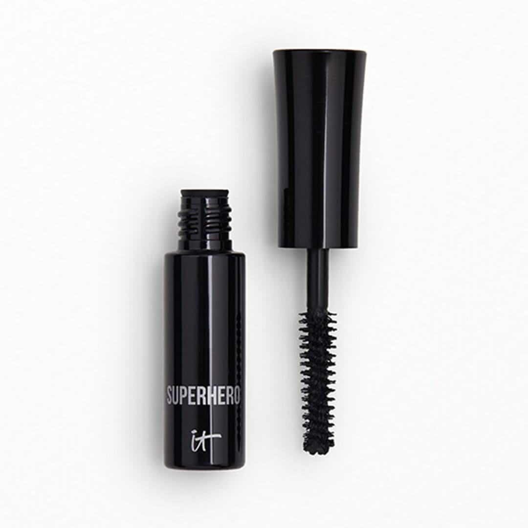 IT COSMETICS Superhero Elastic Stretch Volumizing Mascara Desktop
