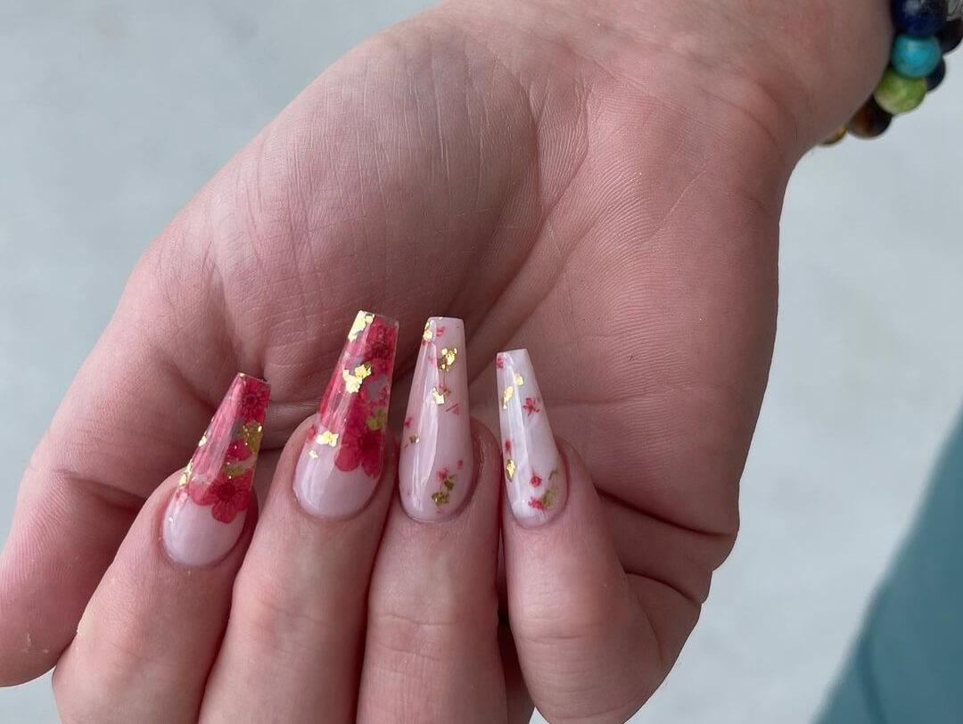 Floral nail art Desktop