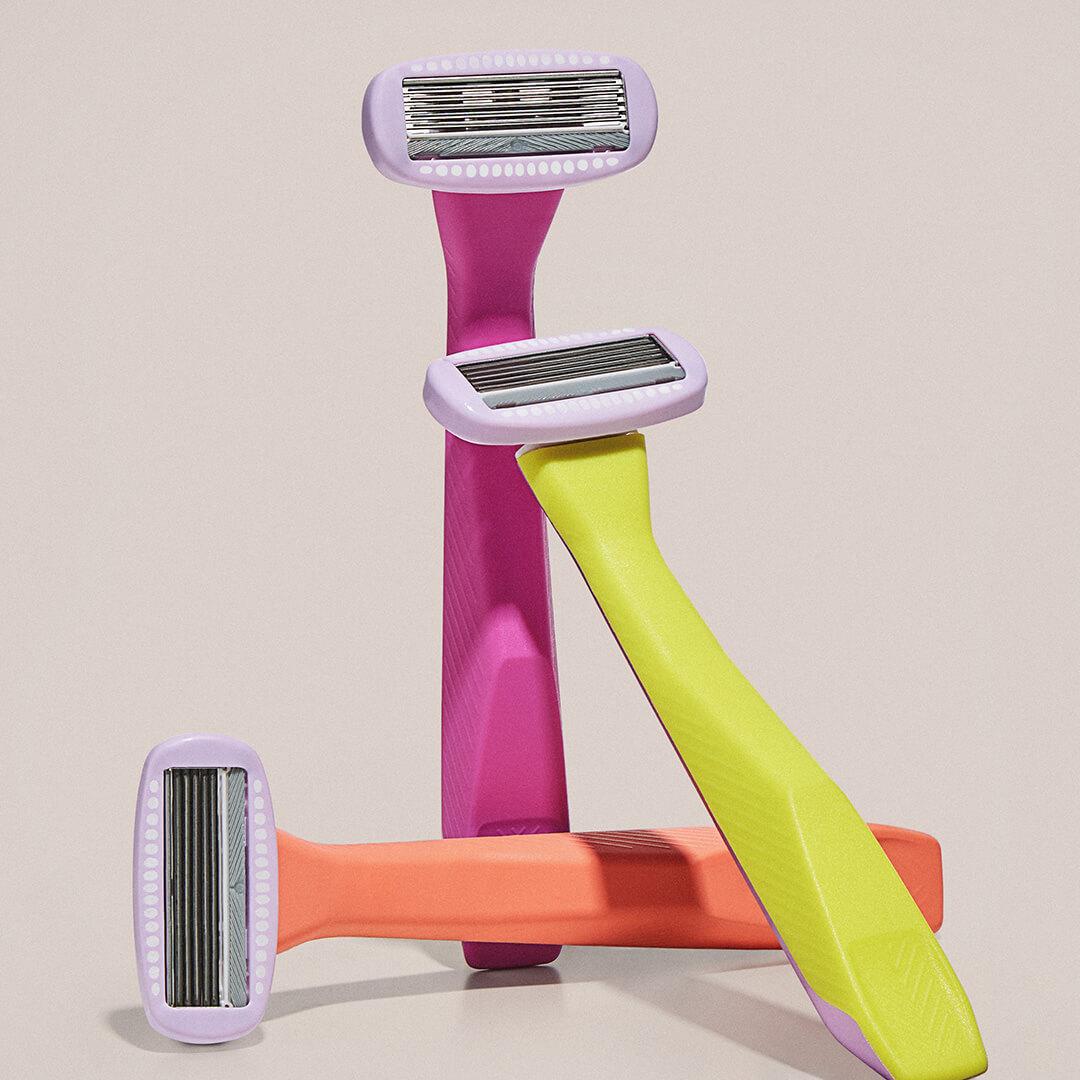 REFRESHMENTS Dazzling 5-Blade Razor in different colors Mobile