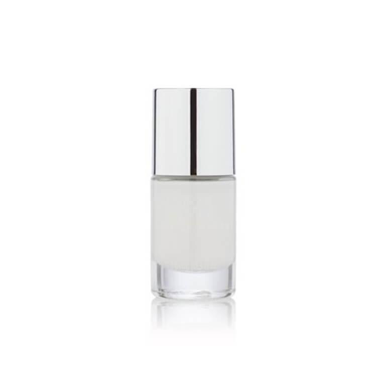 PRETTY WOMAN nail lacquer in White Hot Desktop