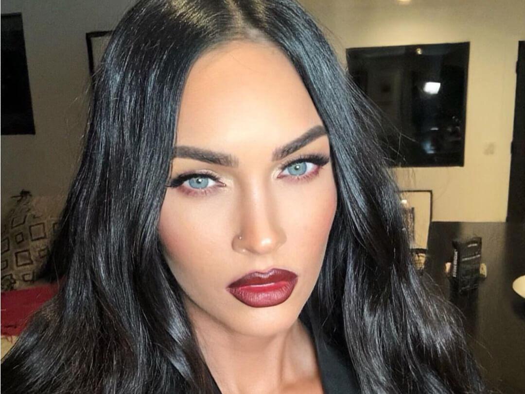 Close-up of Megan Fox rocking an alt makeup look Desktop