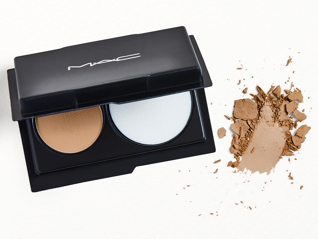 M·A·C Studio Fix Powder Foundation Desktop