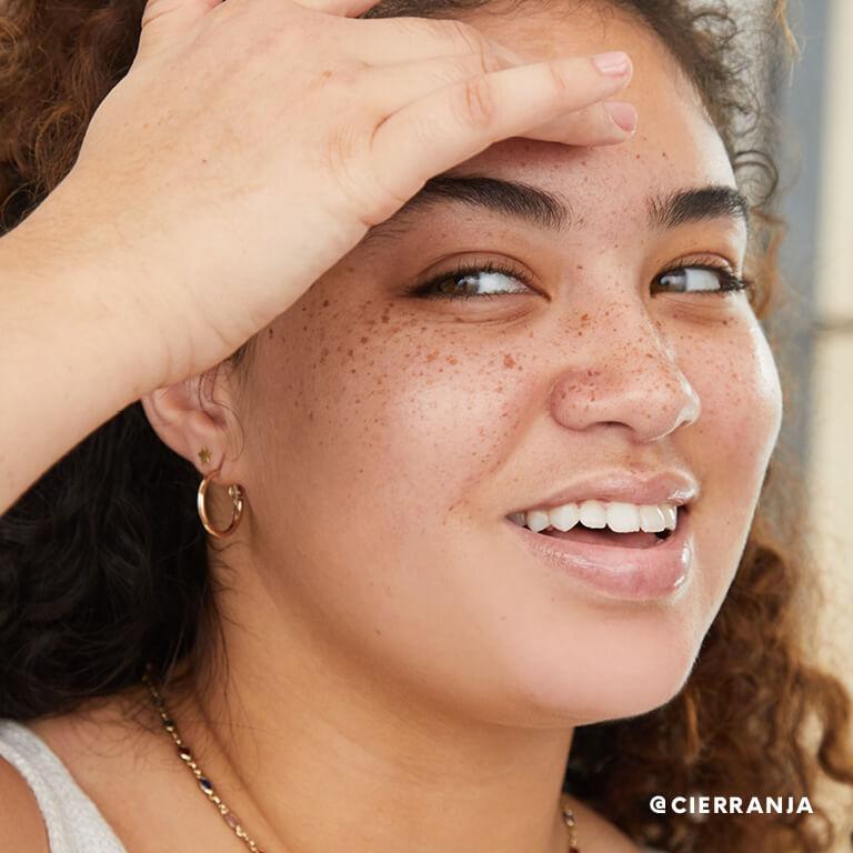 Cierra Creer touching her forehead Desktop