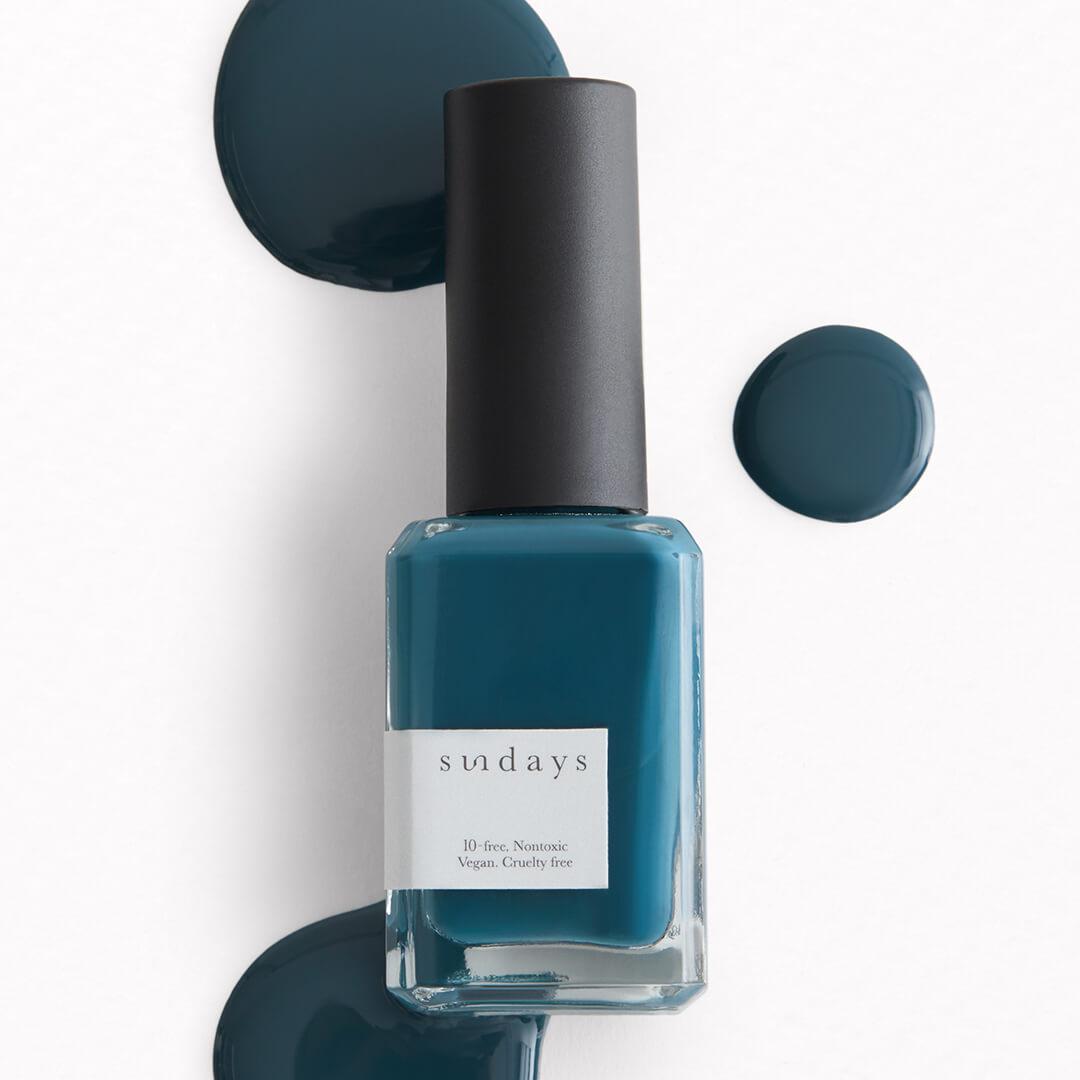 SUNDAYS Nail Polish in No. 35 Desktop