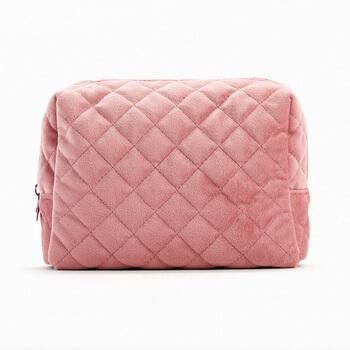 The February 2020 Glam Bag Ultimate is a gorgeous dusty rose quilted velvet. Mobile