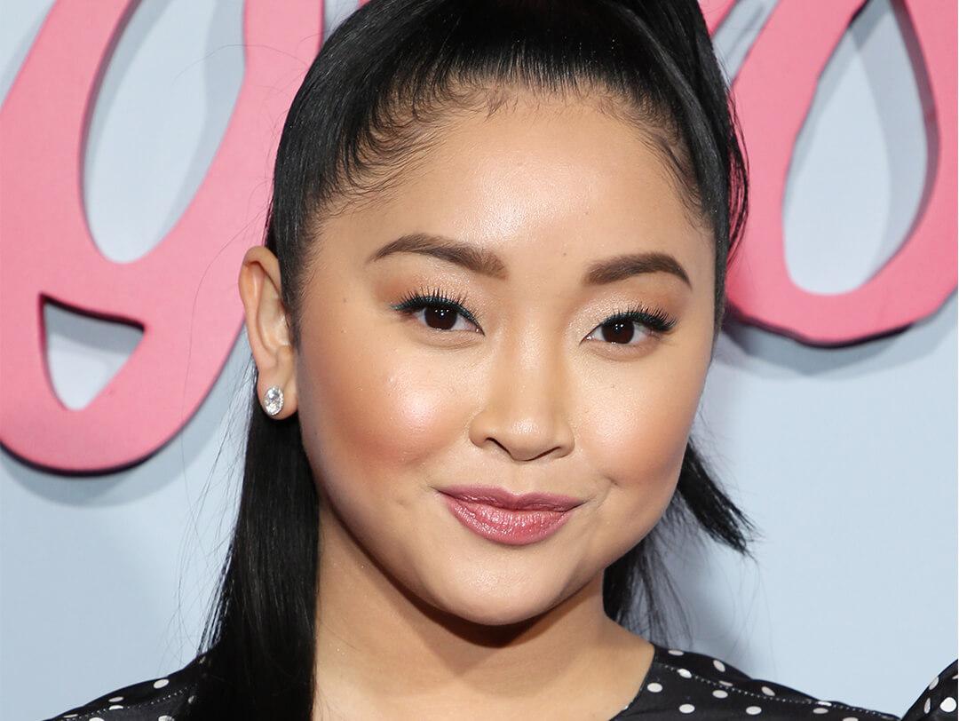 A photo of Lana Condor with a rosy blush Desktop