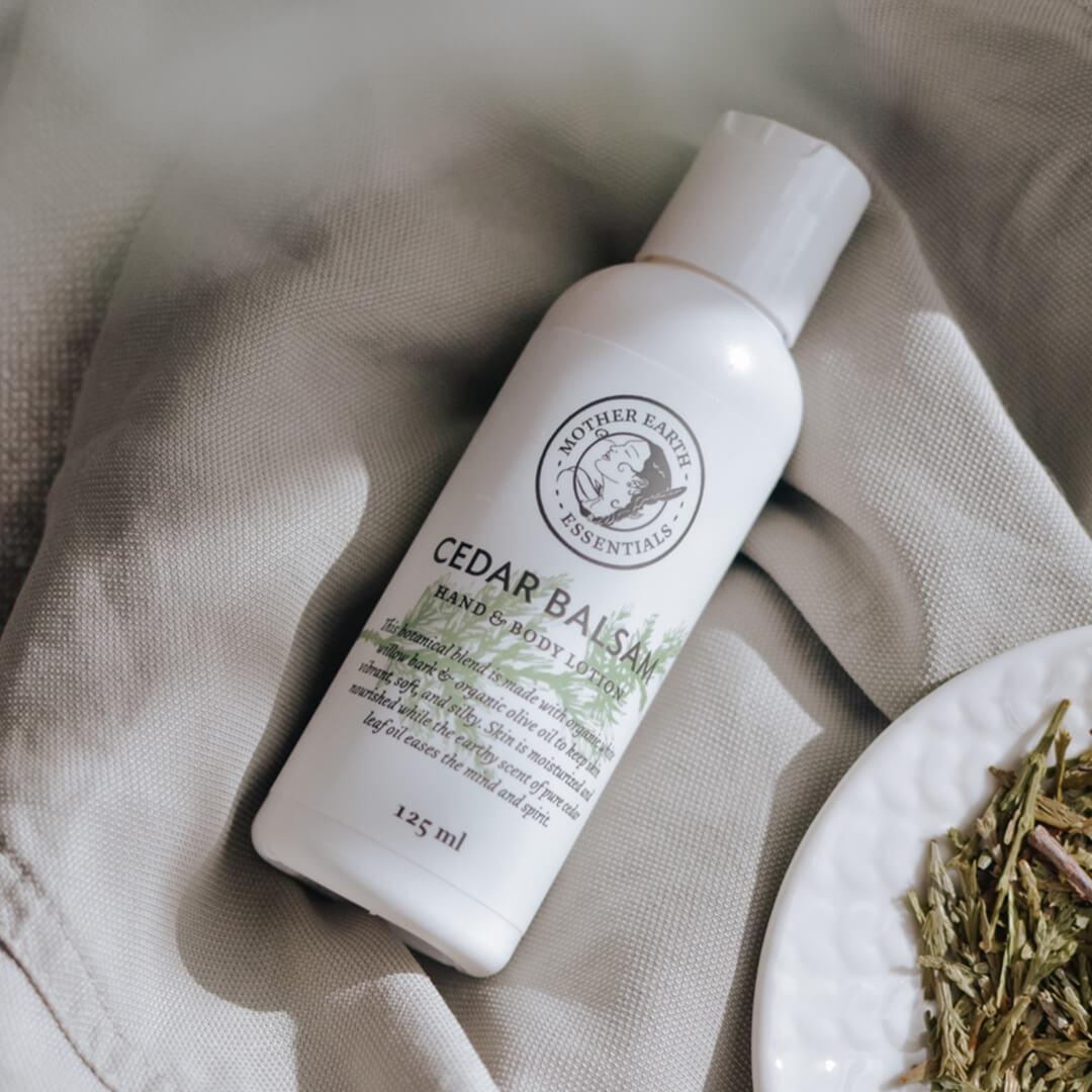 MOTHER EARTH ESSENTIALS CEDAR BALSAM HAND & BODY LOTION Desktop