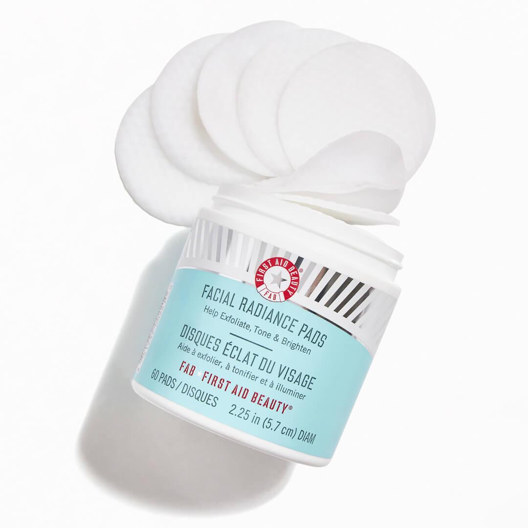 FIRST AID BEAUTY Facial Radiance Pads Mobile