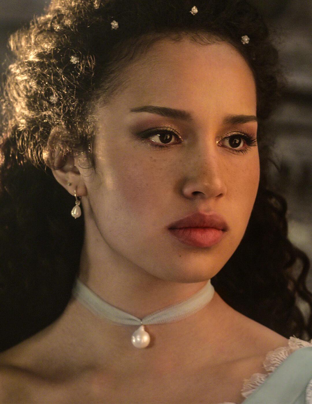 Sofia Wylie as Agatha in Netflix's The School for Good and Evil Desktop