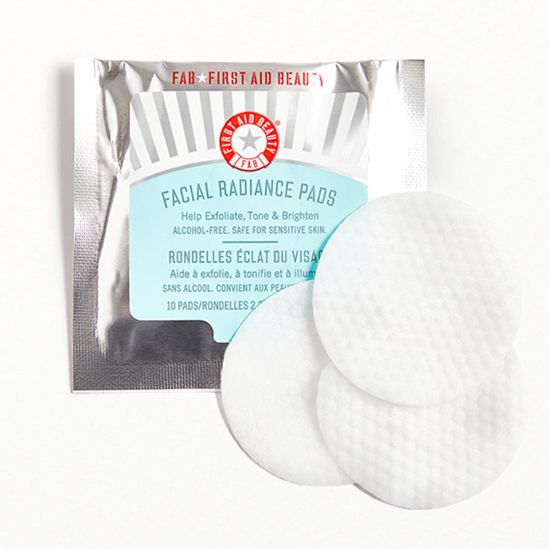 FIRST AID BEAUTY Facial Radiance Pads Mobile