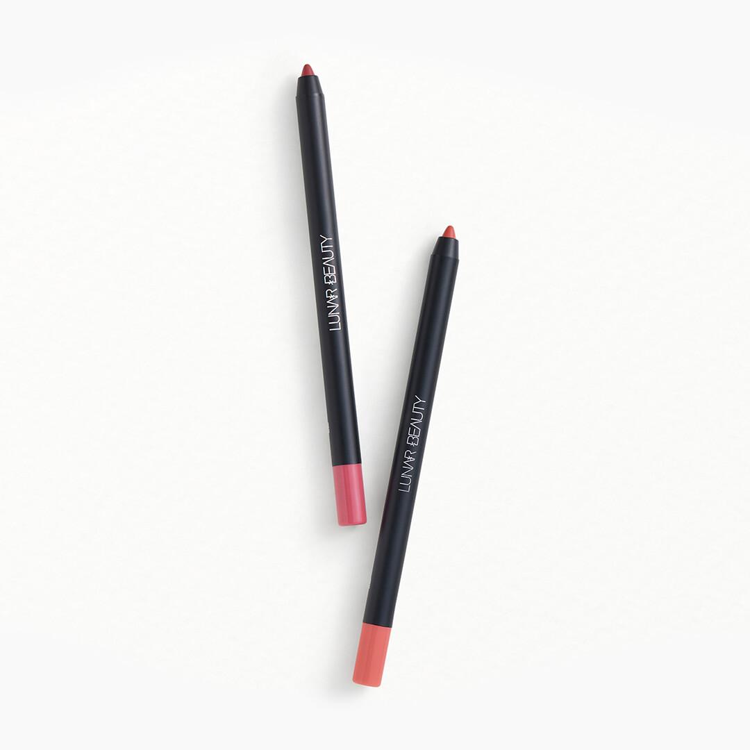 LUNAR BEAUTY Lip Pencil Duo in Blushing & Doodle Mobile