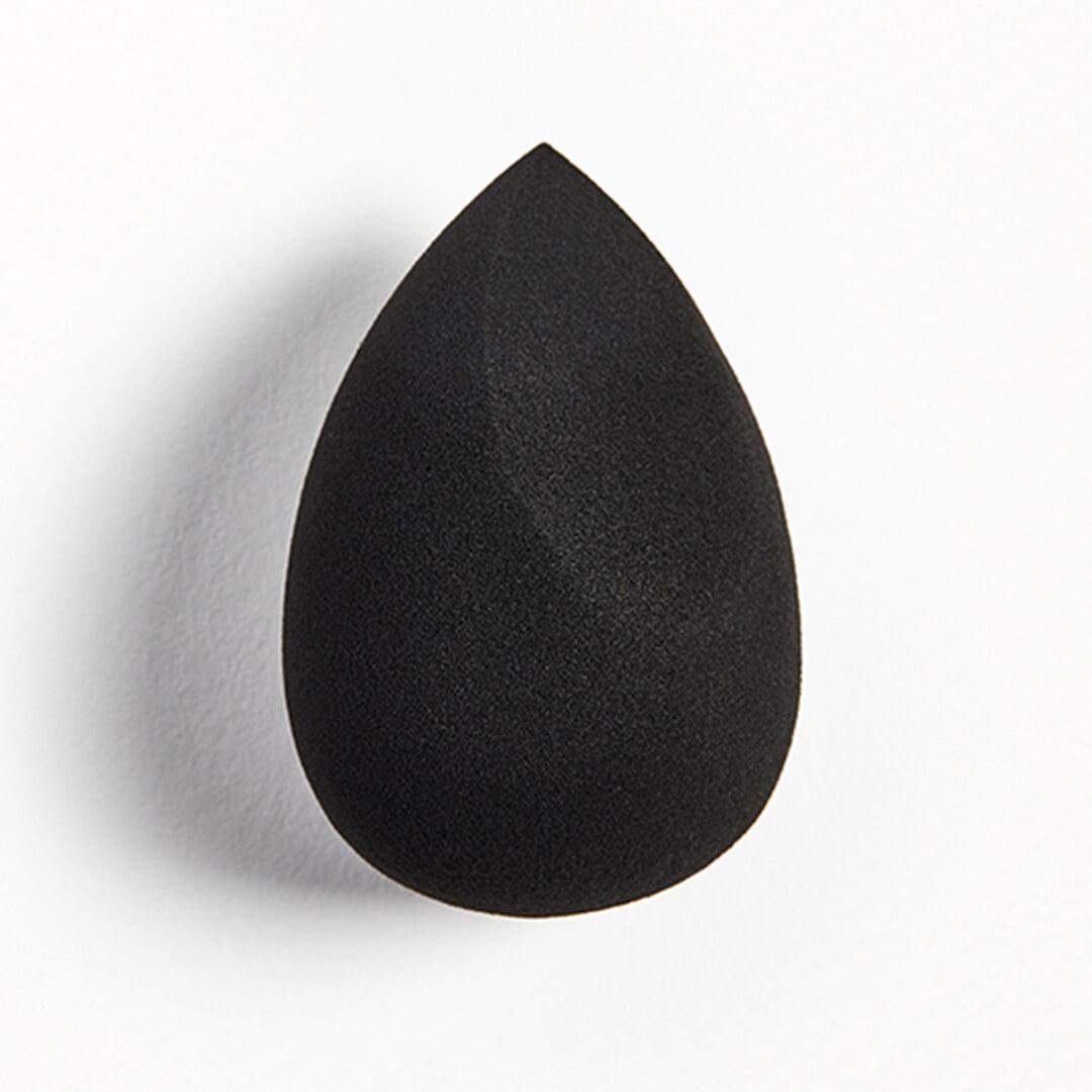 An image of HUDA BEAUTY Basic B Sponge. Desktop