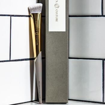 COMPLEX CULTURE Angled Foundation Brush Mobile