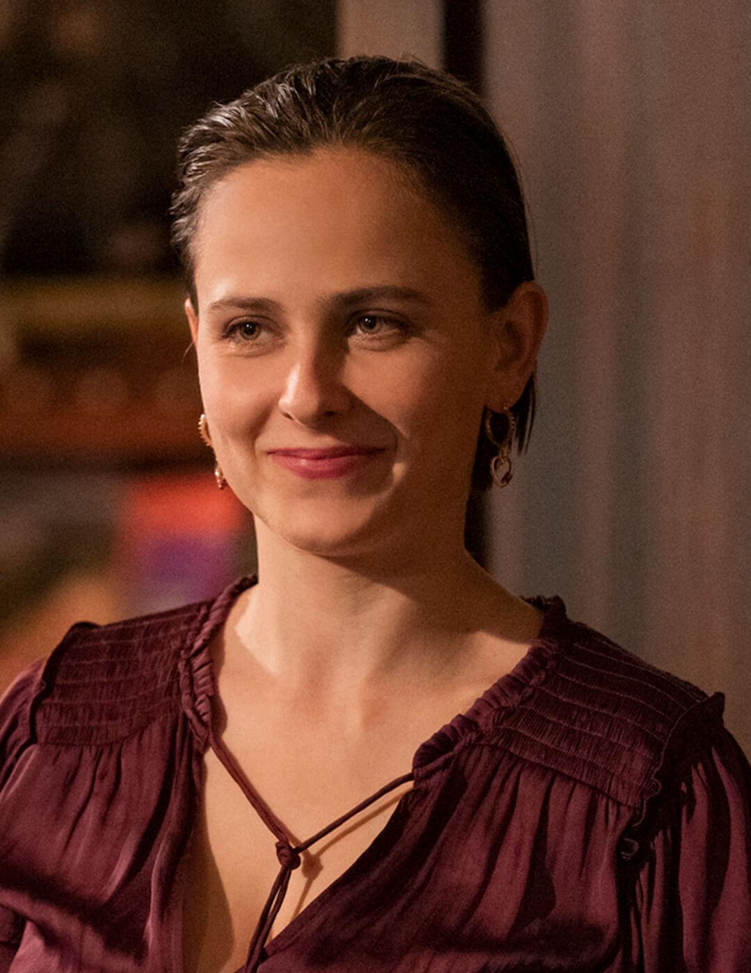 Close-up of Pauline Chalamet as Kimberly in the HBO Max series The Sex Lives of College Girls Desktop